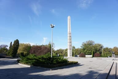 Мемориал 1200 гвардейцам