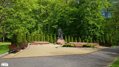 Памятник воинам-разведчикам
