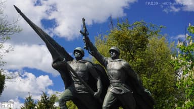 Скульптурная композиция «Штурм», автор Юзас Микенас